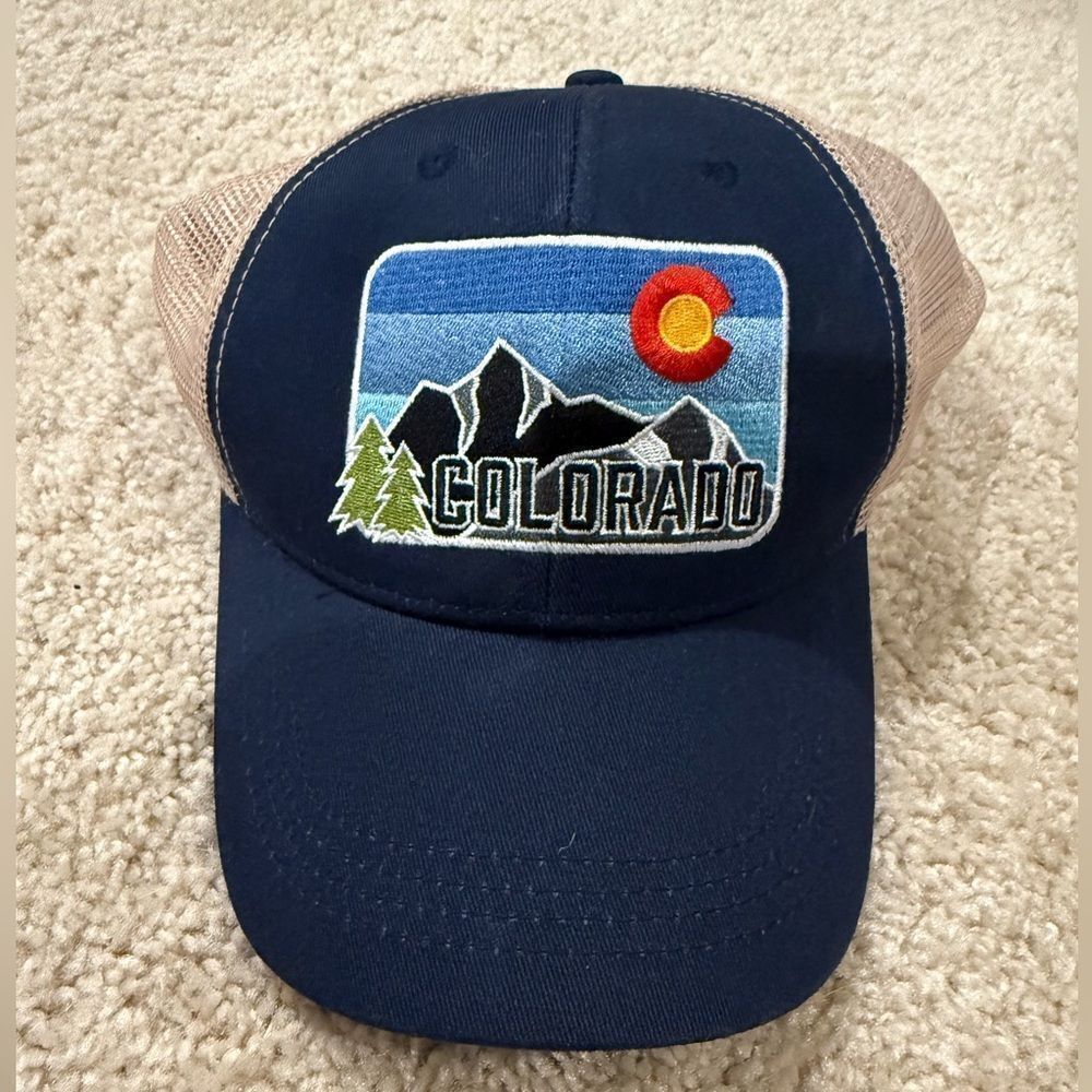 Colorado Snapback mesh patch trucker hat in dark blue
